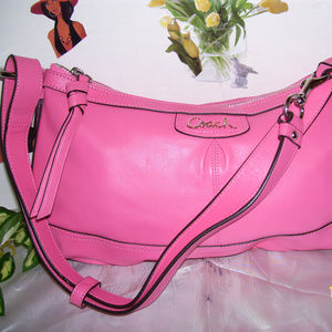 COACH PARK E/W Pink Leather Cross Body Duffle
